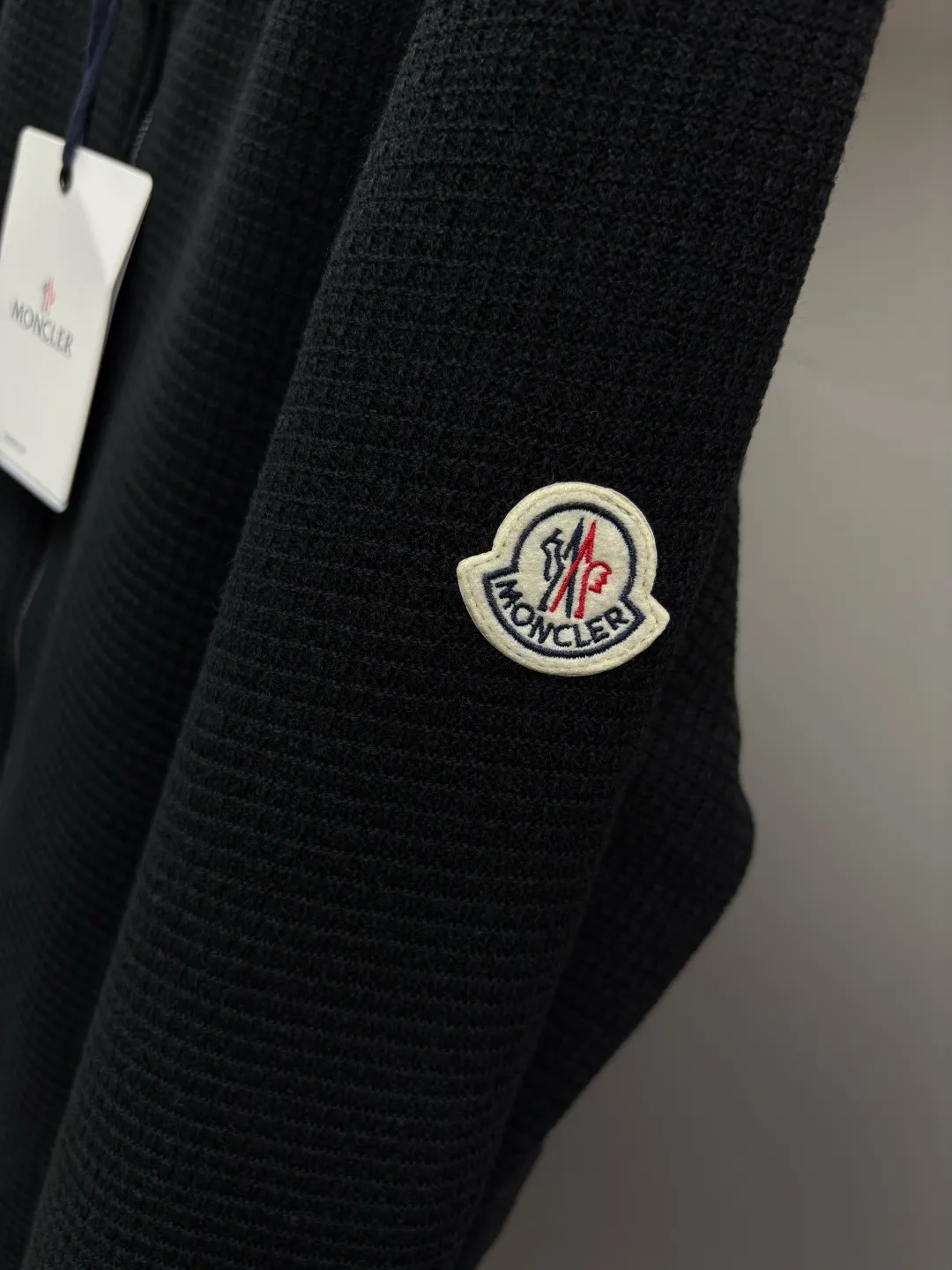Mocler New Arrival ， ， ✨ Quality ▫️ ， ▫️ ： ▫️ ： ▫️ ： ， · ： · ： · ： ， ， “ + ” ， Premium ， Sizes：M-XXXL ：Black Khaki